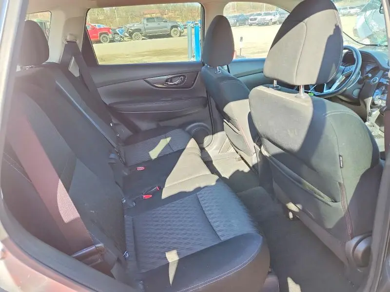 2017 NISSAN ROGUE SV  