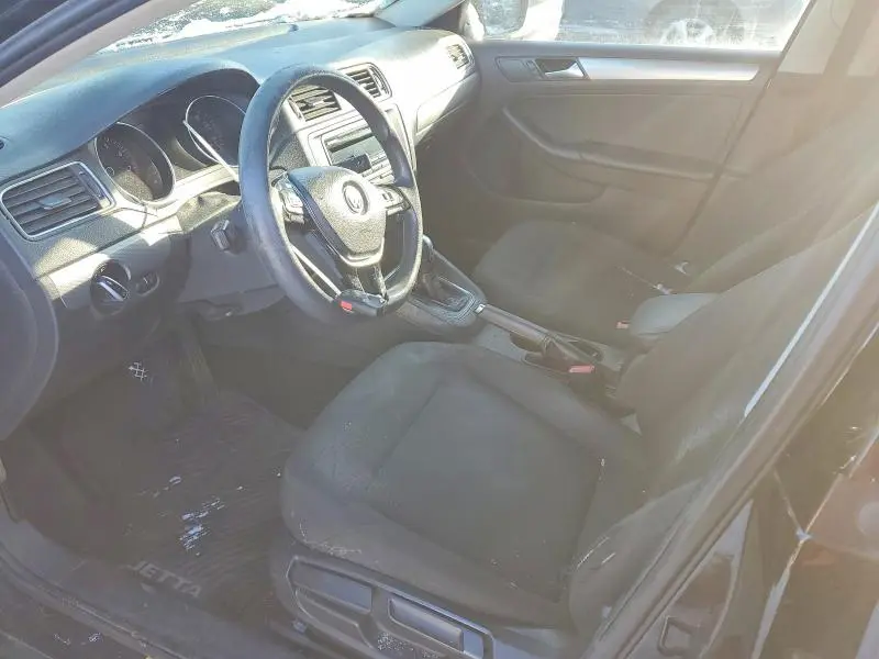 2015 VOLKSWAGEN JETTA SE  