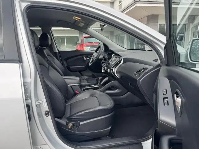 2011 HYUNDAI TUCSON GLS  
