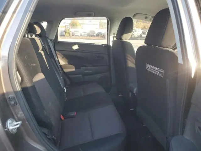 2017 MITSUBISHI RVR SE