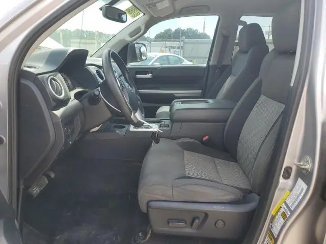 2016 TOYOTA TUNDRA CREWMAX SR5  