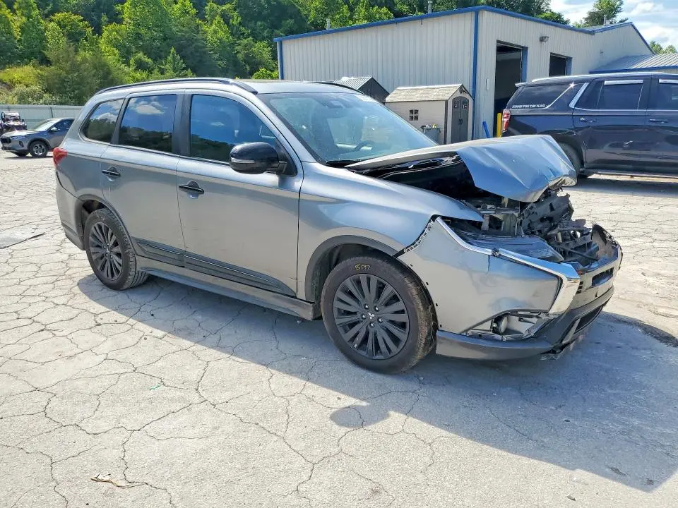 2020 MITSUBISHI OUTLANDER SE  