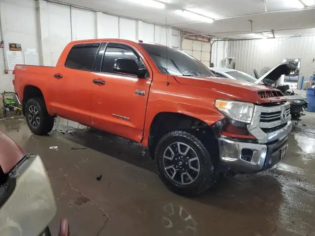 2016 TOYOTA TUNDRA CREWMAX SR5  