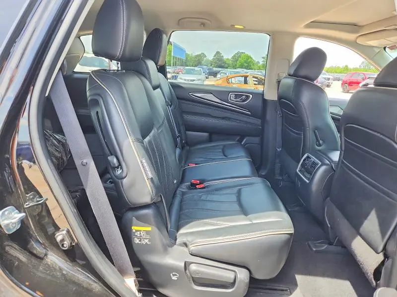 2018 INFINITI QX60 BASE  