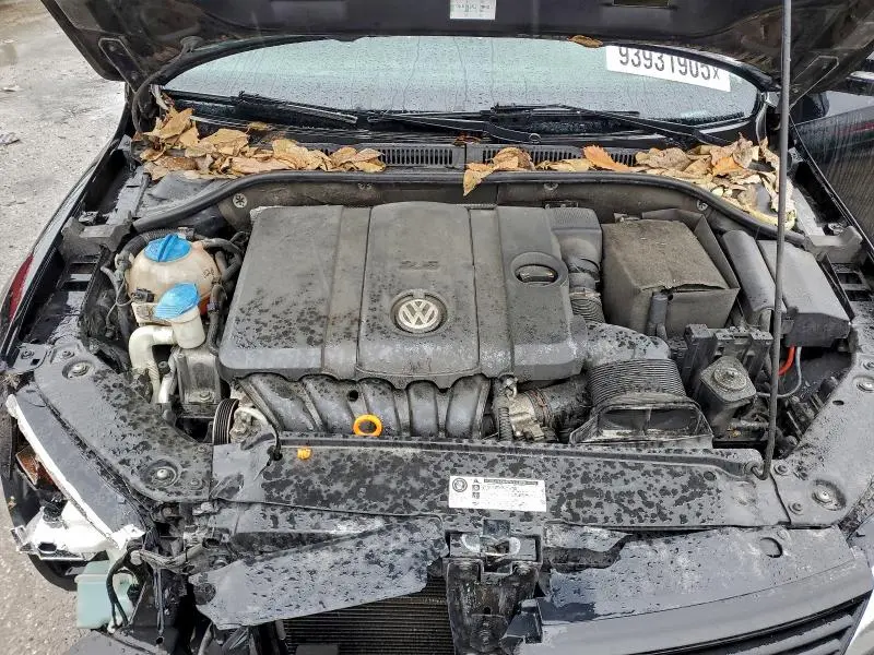 2012 VOLKSWAGEN JETTA SE  