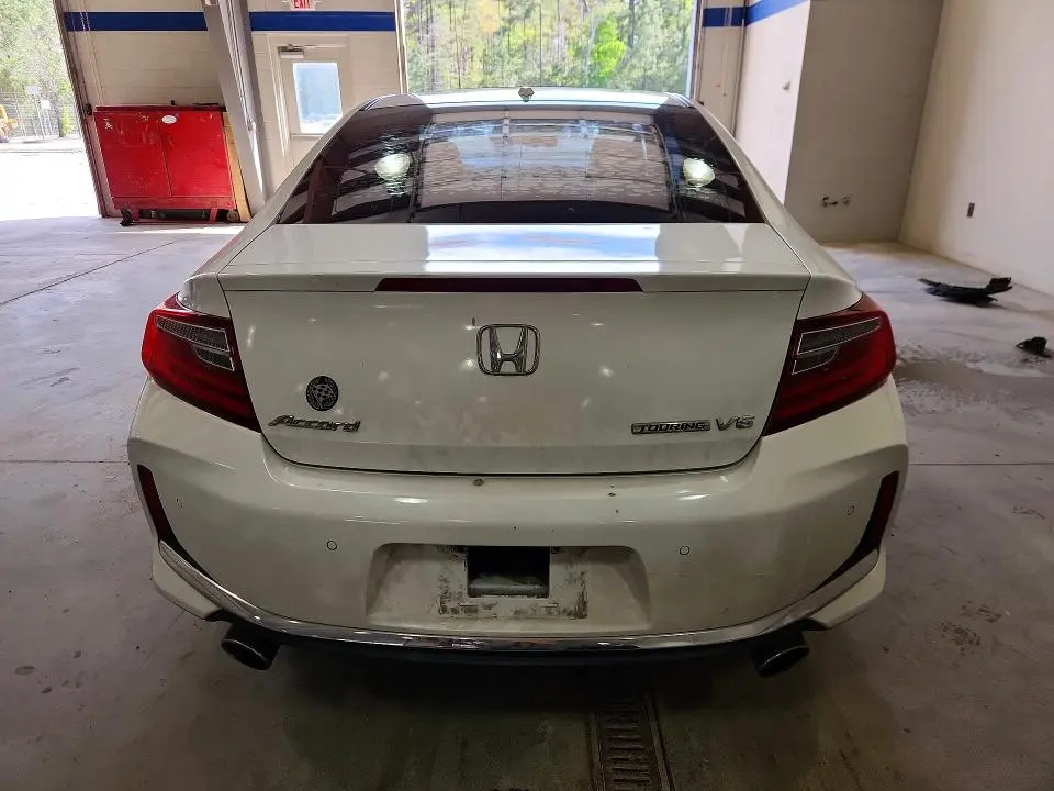 2016 HONDA ACCORD TOURING  