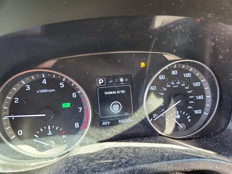2017 HYUNDAI ELANTRA LIMITED  