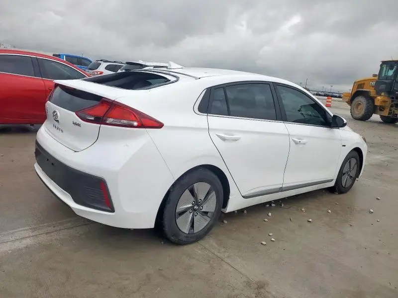 2020 HYUNDAI IONIQ SE  