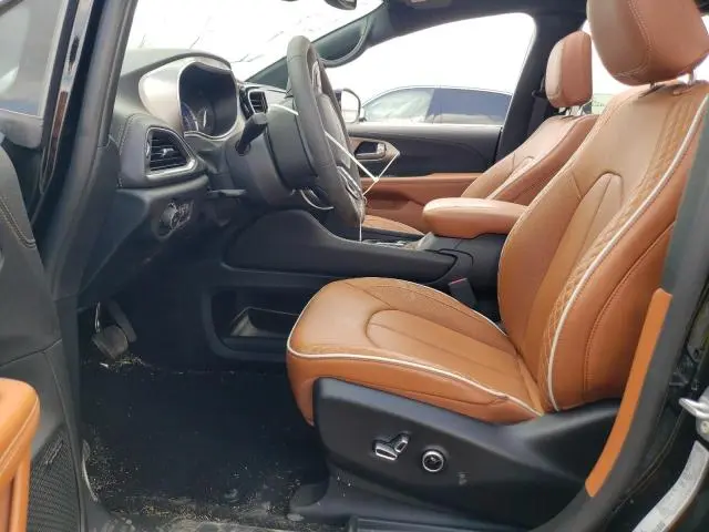 2025 CHRYSLER PACIFICA HYBRID PINNACLE  