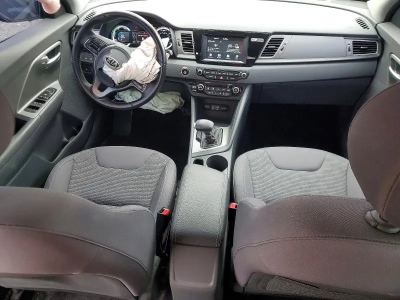 2018 KIA NIRO LX  