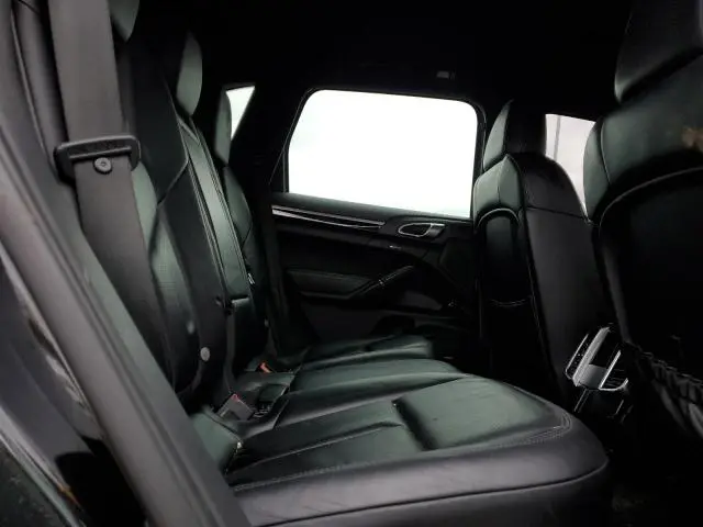 2014 PORSCHE CAYENNE   