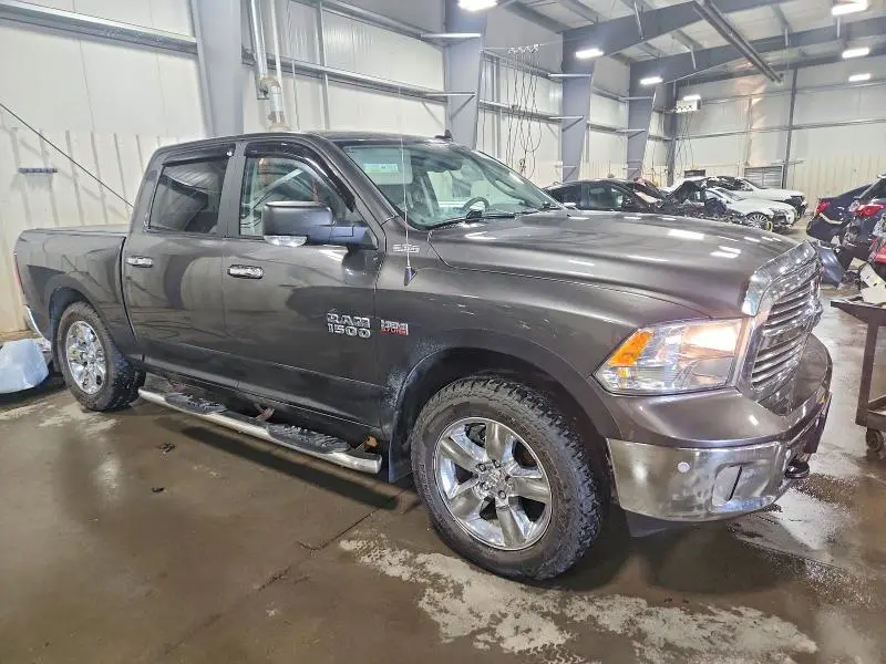 2017 RAM 1500 SLT  