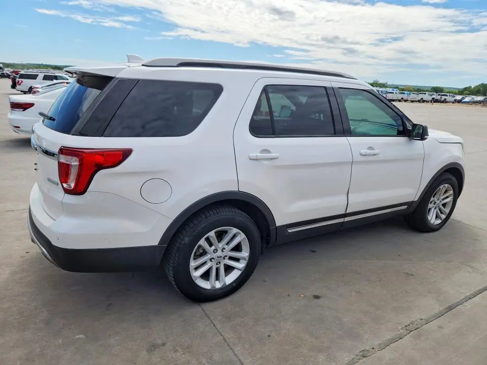 2016 FORD EXPLORER XLT  