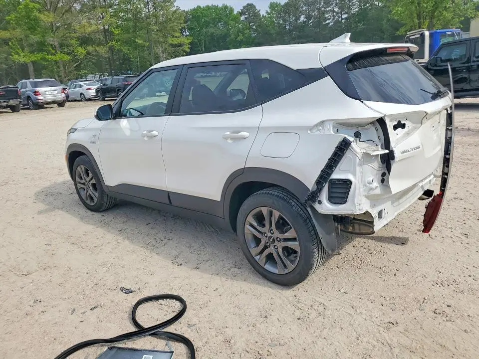2022 KIA SELTOS LX  