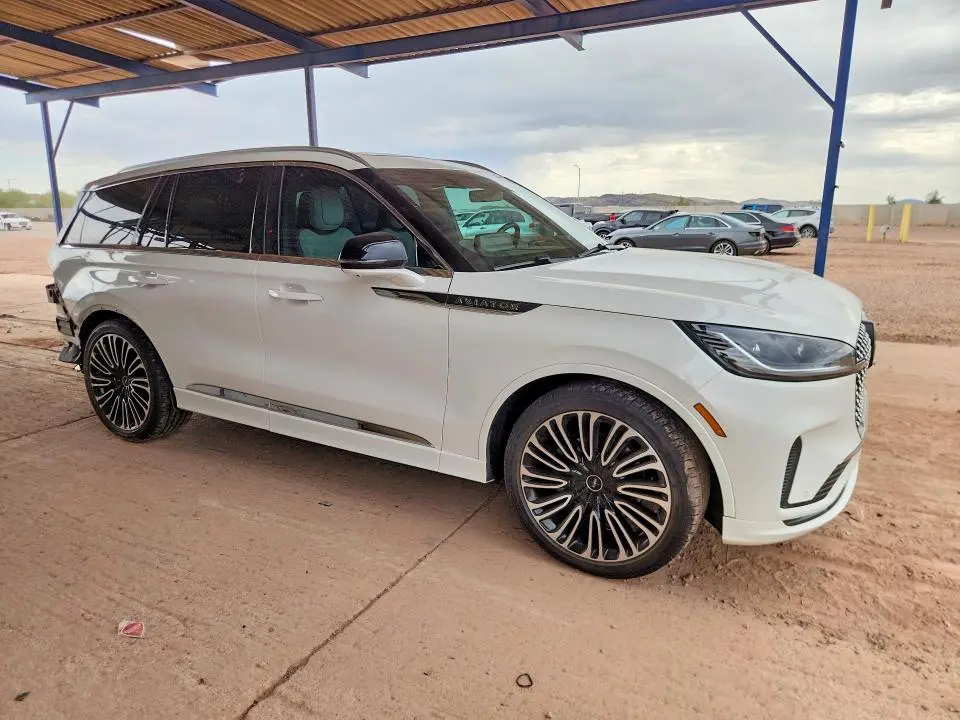 2025 LINCOLN AVIATOR BLACK LABEL  