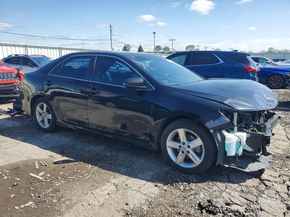 2012 TOYOTA CAMRY SE  