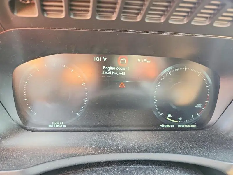 2018 VOLVO XC90 T6  
