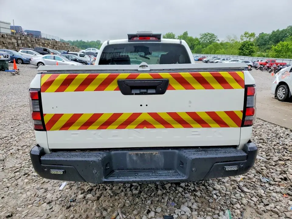2024 NISSAN FRONTIER S  