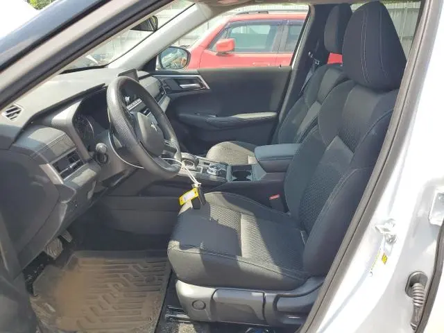 2024 MITSUBISHI OUTLANDER ES