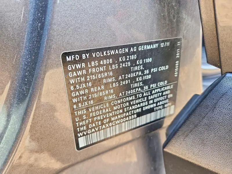 2012 VOLKSWAGEN TIGUAN S  
