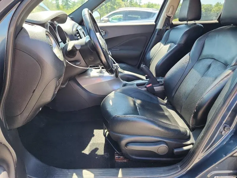 2011 NISSAN JUKE S  
