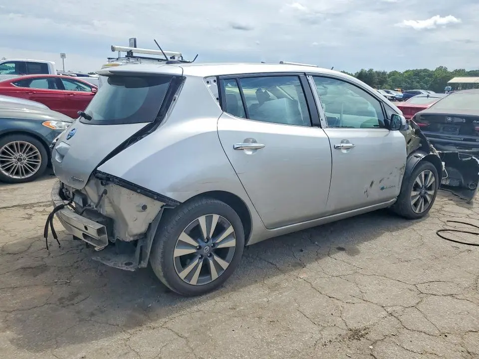 2016 NISSAN LEAF SV  