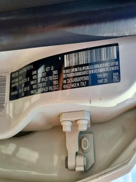 2019 JEEP RENEGADE LATITUDE  