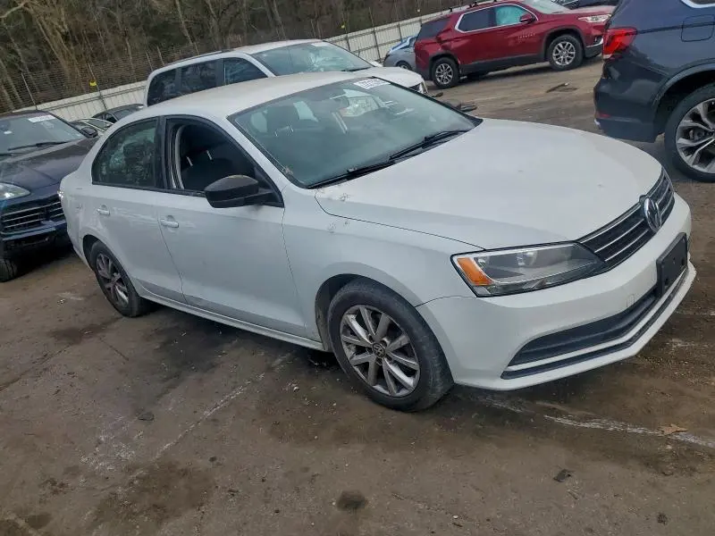2015 VOLKSWAGEN JETTA SE  