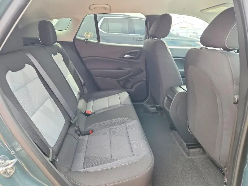 2025 CHEVROLET TRAX LS  