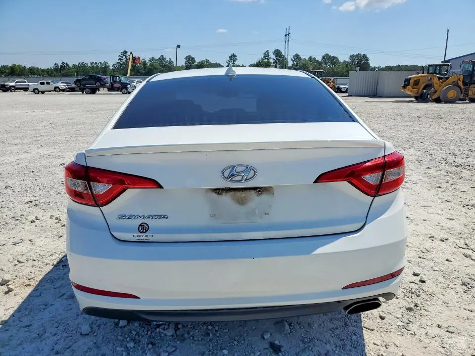 2016 HYUNDAI SONATA SE  