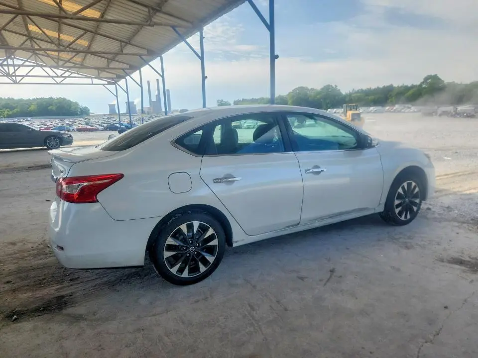 2019 NISSAN SENTRA SR  
