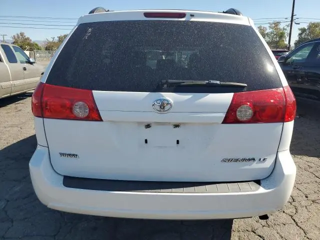 2010 TOYOTA SIENNA CE  