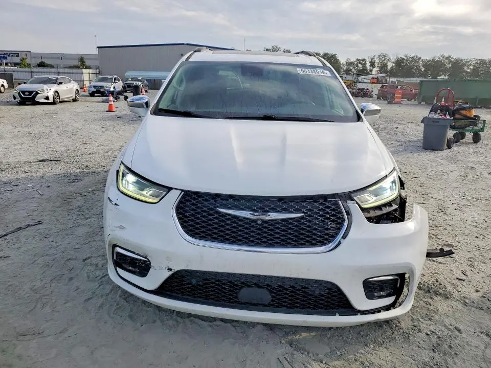 2022 CHRYSLER PACIFICA LIMITED  