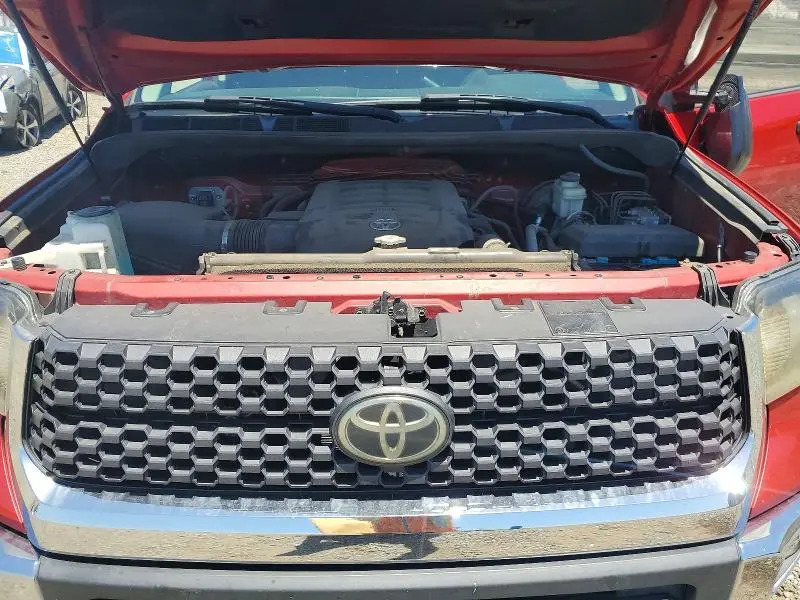 2018 TOYOTA TUNDRA CREWMAX SR5  