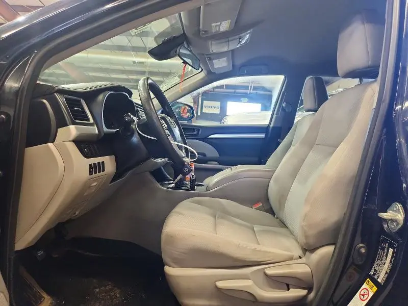 2018 TOYOTA HIGHLANDER LE  