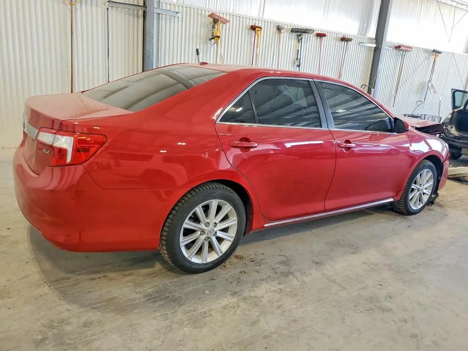 2014 TOYOTA CAMRY XLE V6  