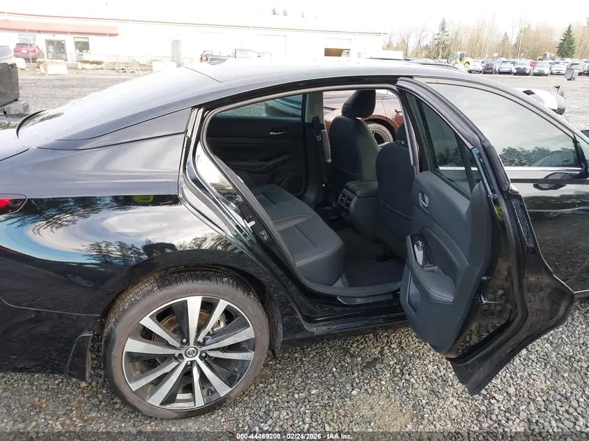 2022 NISSAN ALTIMA PLATINUM INTELLIGENT AWD