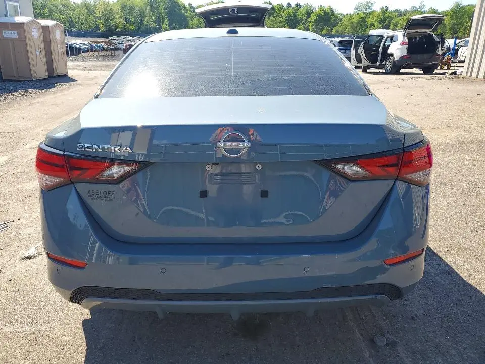 2025 NISSAN SENTRA SV  