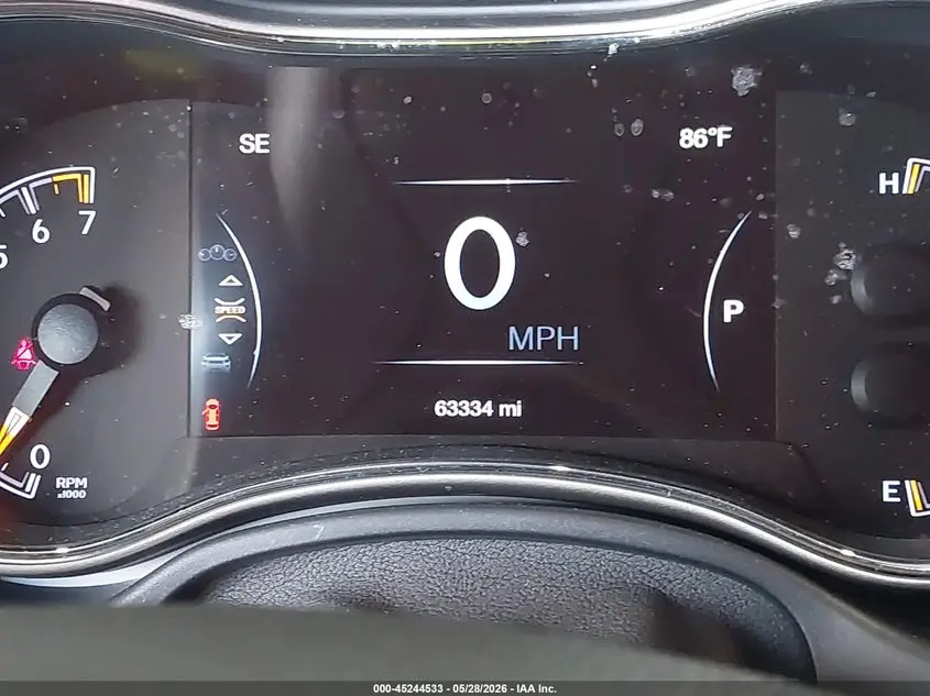 2017 JEEP GRAND CHEROKEE LAREDO 4X2