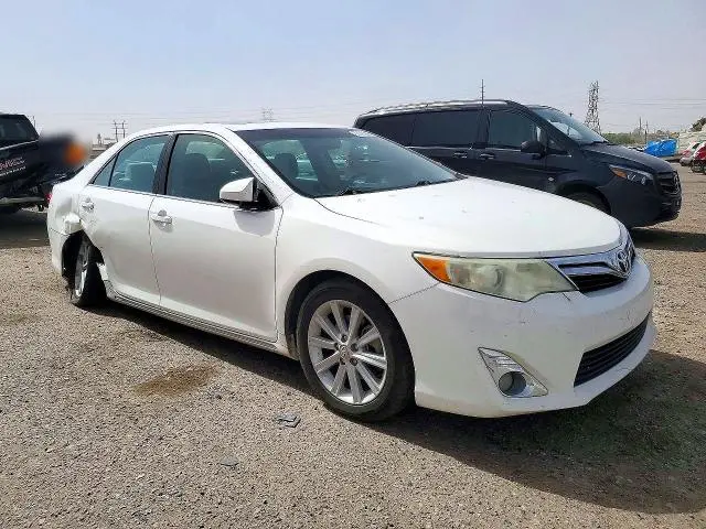 2012 TOYOTA CAMRY XLE  