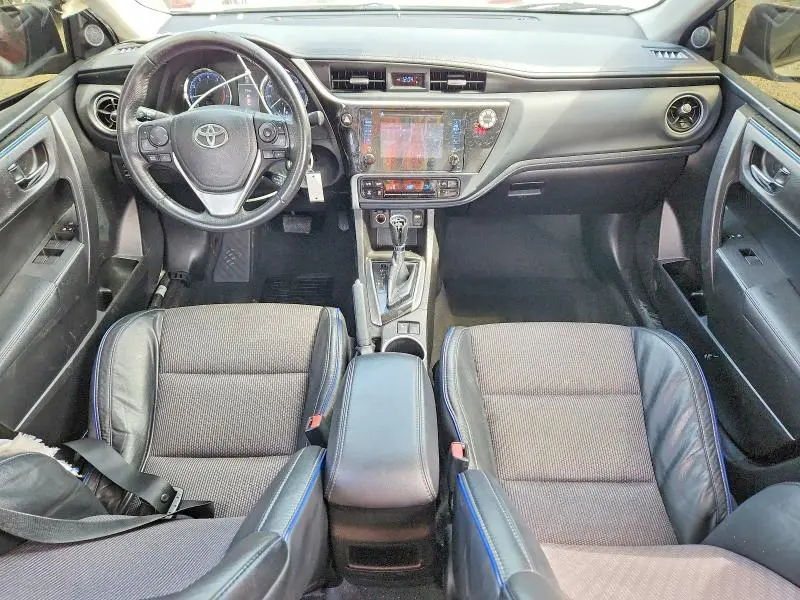 2018 TOYOTA COROLLA SE  