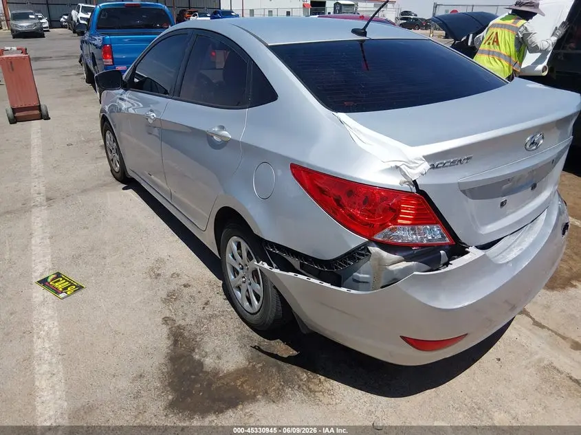 2013 HYUNDAI ACCENT GLS