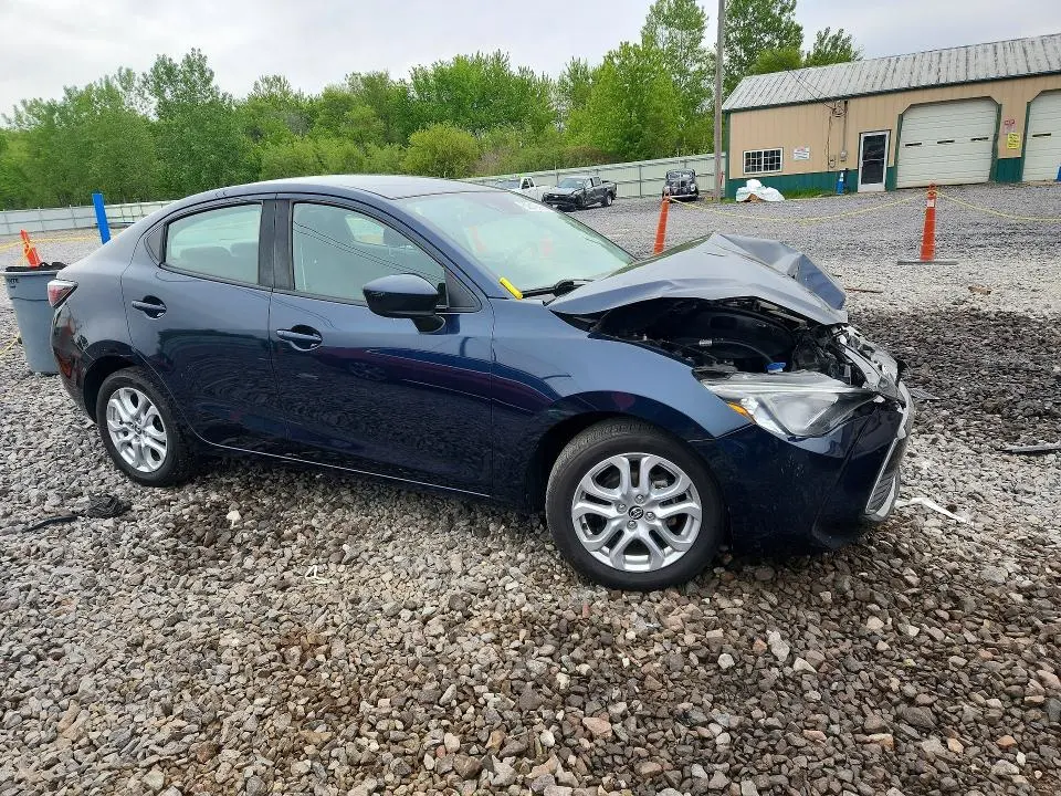 2017 TOYOTA YARIS IA BASE  