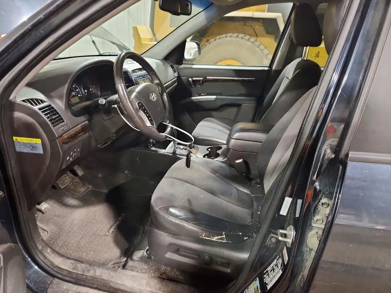 2012 HYUNDAI SANTA FE SE  