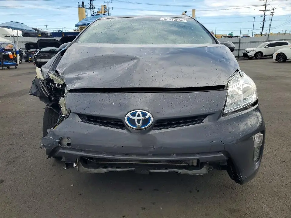 2013 TOYOTA PRIUS TWO  