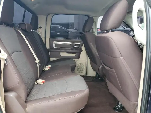 2017 RAM 1500 SLT