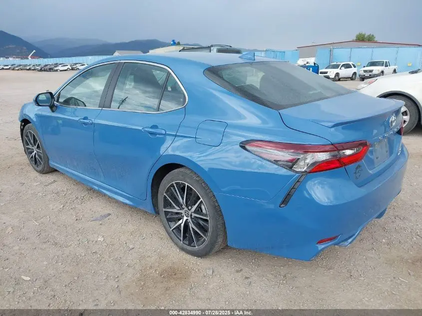 2024 TOYOTA CAMRY SE