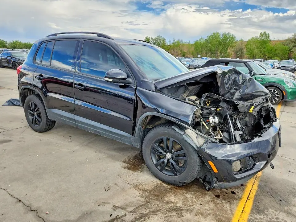 2017 VOLKSWAGEN TIGUAN S  