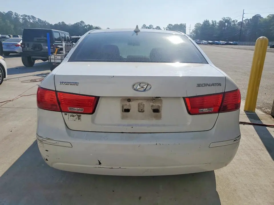 2010 HYUNDAI SONATA GLS  