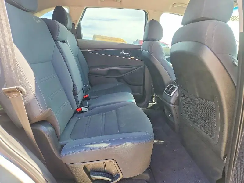 2018 KIA SORENTO L  